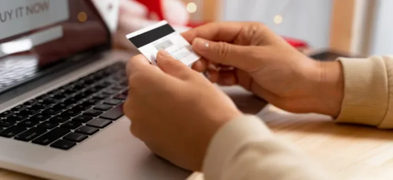 Guía práctica para evitar los fraudes y disfrutar tus compras en este Black Friday